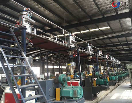 Vide pneumatique automatique alimentant donnant des systèmes pour l'extrudeuse de PVC