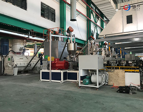 Système de transport de alimentation automatique pour le mélangeur de poudre et l'extrudeuse de PVC