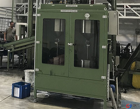 Système de pesage de dosage liquide pour le réservoir de mélange liquide d'industrie chimique